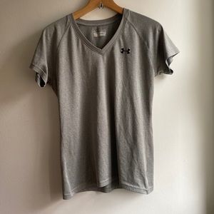 Gray Under Armor Dri-fit short sleeve shirt